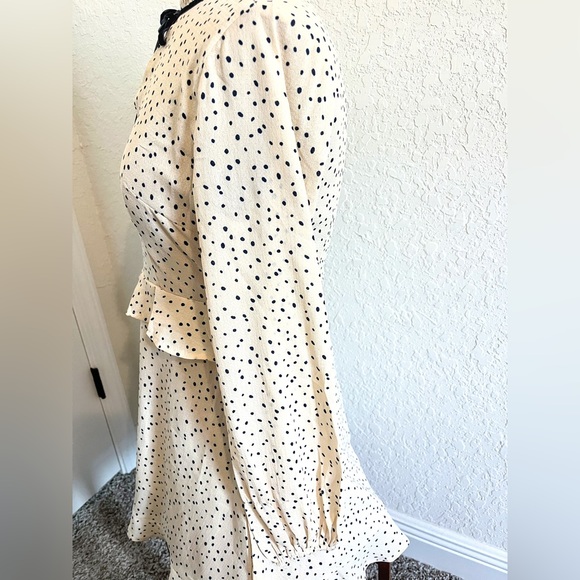 Nasty Gal Don’t Bow Breaking My Heart Dress Size 6 - Picture 5 of 8